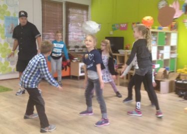 BSO de Buitenborg Marsdijk - Assen Kids First COP groep - dansclinic BSO de Buitenborg Marsdijk - Assen Kids First COP groep - dansclinic
