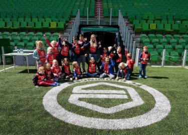 Rondleiding FC Groningen - 9 Mei Kids First COP groep