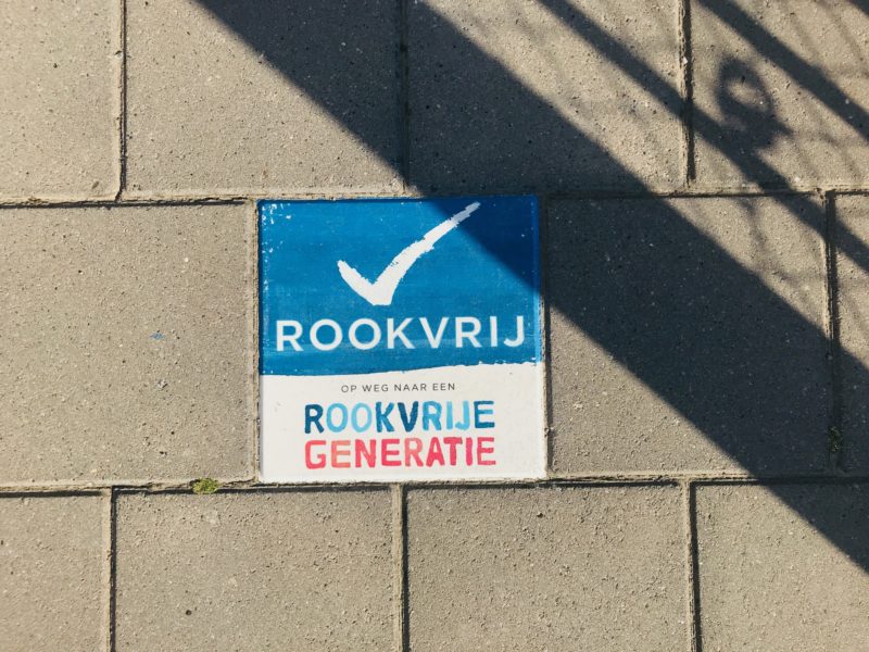 Rookvrije Zone - schoolplein basisschool de Tamarisk - Kids First COP groep Groningen